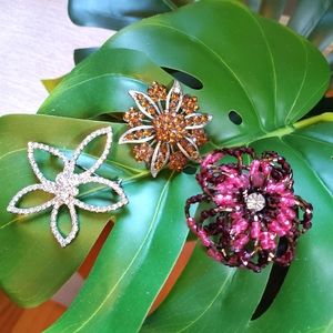 Bundle of Floral Vintage Brooches - Bronze, Silver Diamond & Pink/ Brown Beaded